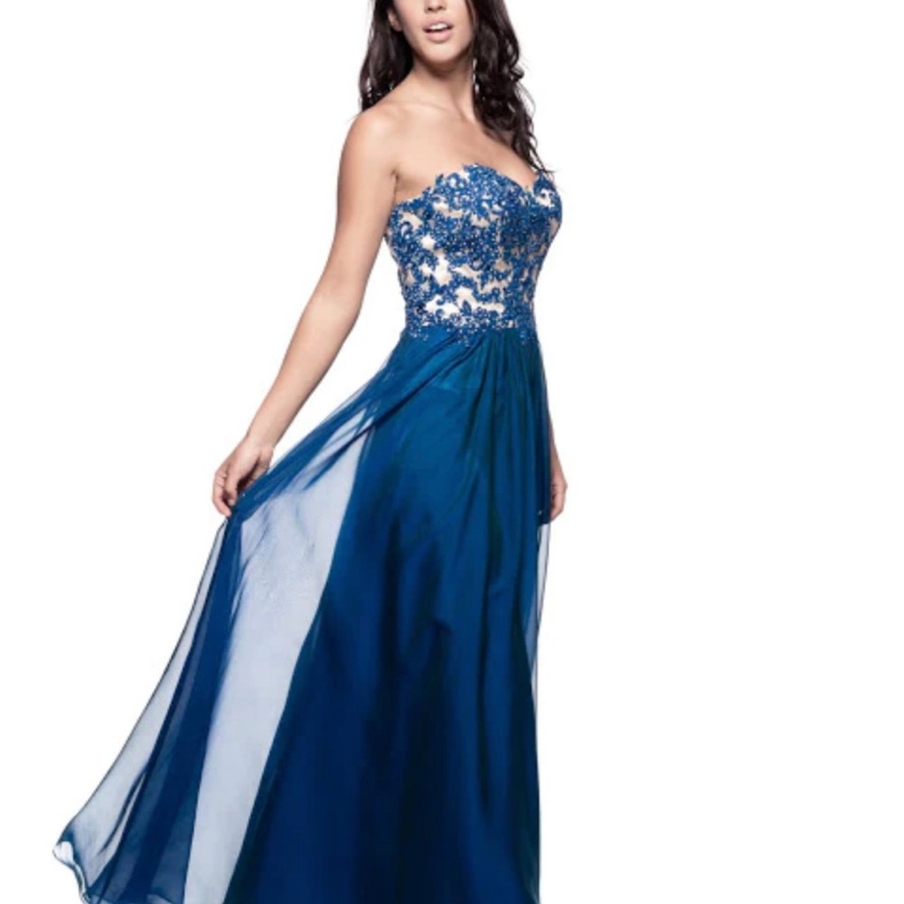 Elegant Appliqué Rhinestone Bodice Dress